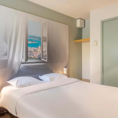 Hotell Toulon Sur 2*